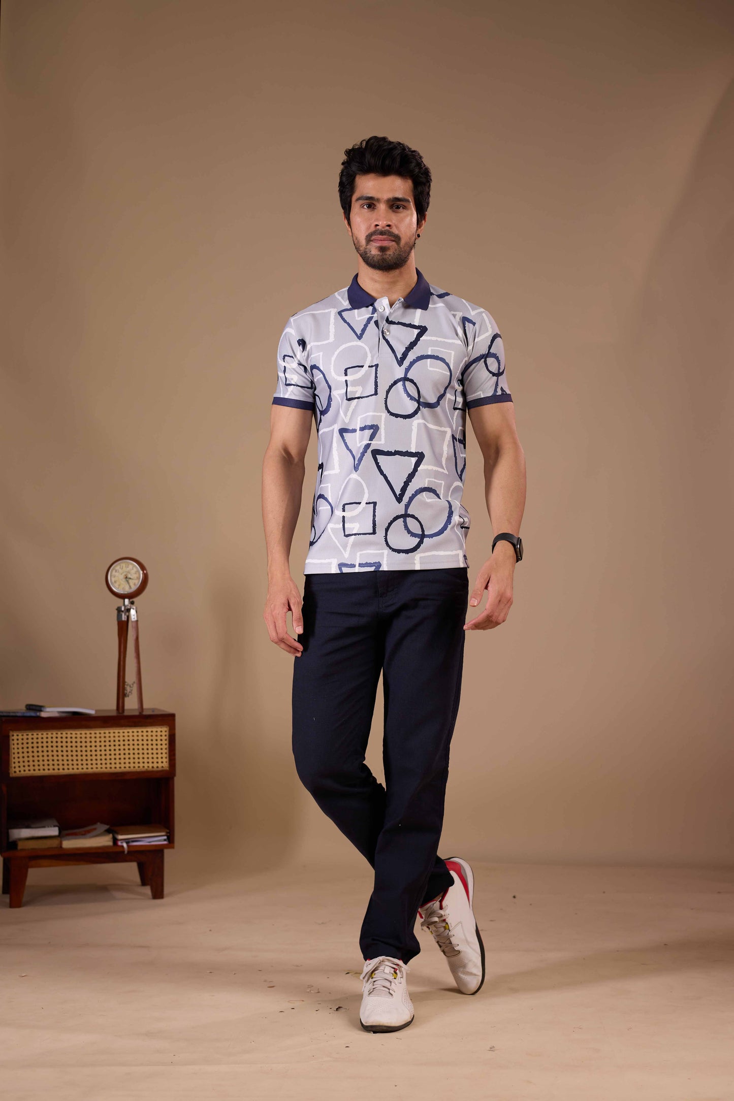 Tshirtsbuddy Men's Blue Geometric Sketch Polo T-Shirt